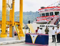 Jokowi Resmikan 7 Pelabuhan dan 4 KMP di Kawasan Danau Toba