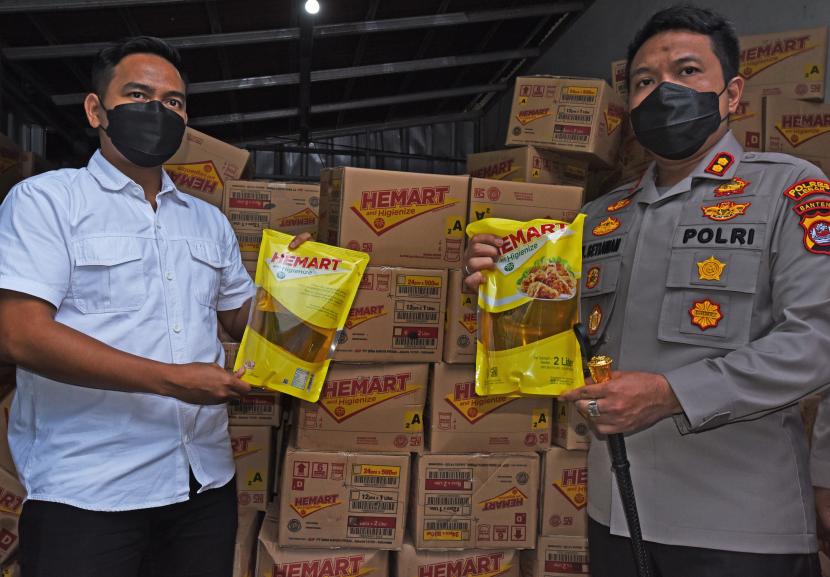 Polda Banten Amankan 24 Ribu Liter Minyak Goreng Ditimbun