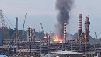 Produksi Solar Pertamina Balikpapan Menurun Akibat Kilang Terbakar