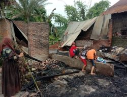 Tak Diberi Uang, Anak Bakar Rumah Orang Tua Di Binjai