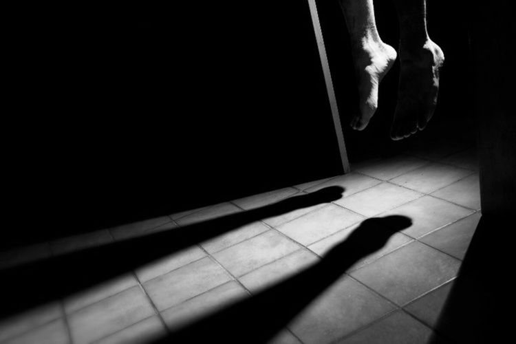 Pria Di Palembang Siarkan Langsung Gantung Dirinya Di Instagram