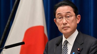 Jepang Jatuhkan Sanksi Pada 17 Orang Penting Rusia