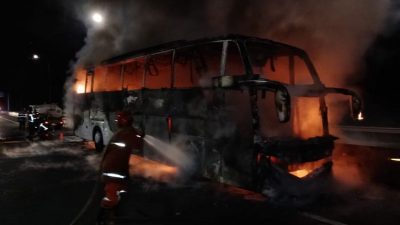 Bahaya Cas Power Bank di Bus Bagi yang Tak Paham Kelistrikan