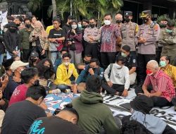 Ganjar Temui Pedemo Tolak Tambang Wadas