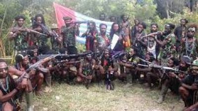 Polisi Klaim Tetap Tumpas KKB Papua Meski Ubah Pola Pengamanan