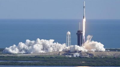 Kominfo Bakal Kirim 7 Satelit Internet Numpang Roket Elon Musk