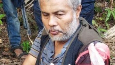 Seorang Dokter Hewan Digit Harimau Di Tapsel