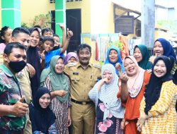 Walikota Binjai Bagikan Bantuan untuk 565 Keluarga Korban Angin Puting Beliung 