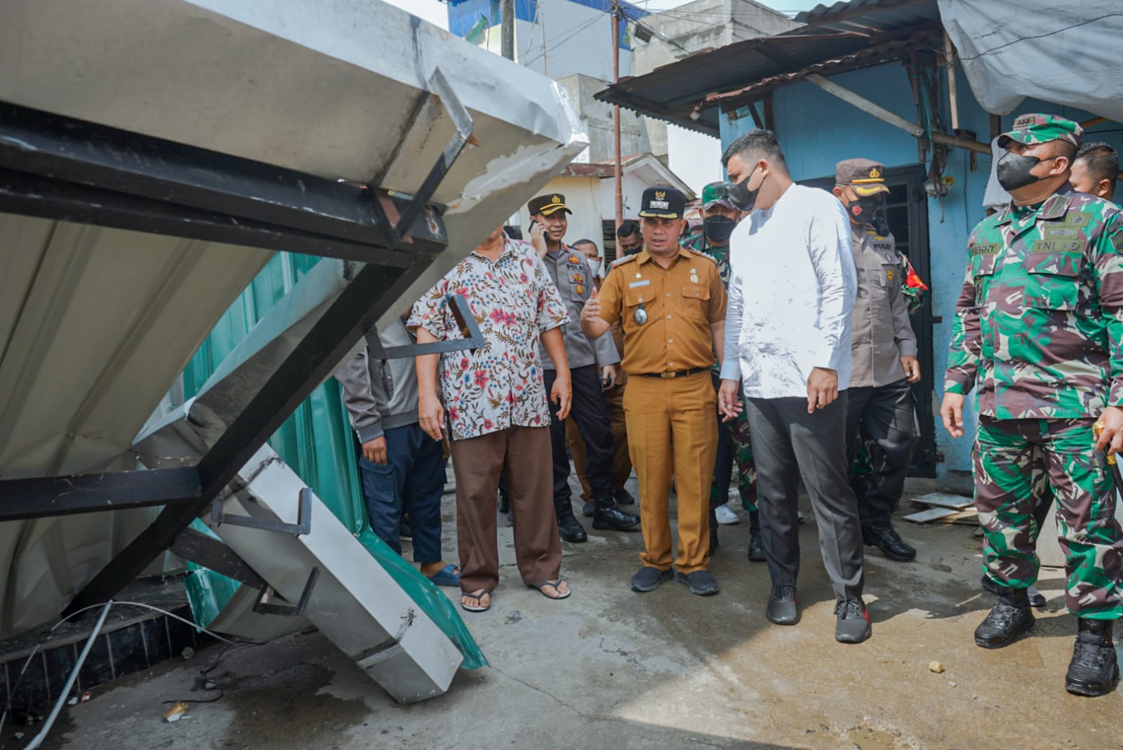 Bobby Intruksikan Camat Sunggal Bawa Bocah Korban Angin Puting Beliung ke RSUD Pirngadi