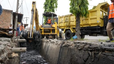 Atasi Genangan Air Pasca Ditinjau Bobby Nasution Normalisasi Drainase di Depan Tol Bandar Selamat Dilakukan