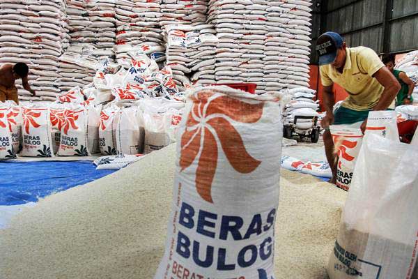 Stok Beras Bulog Sumut 9.000 Ton