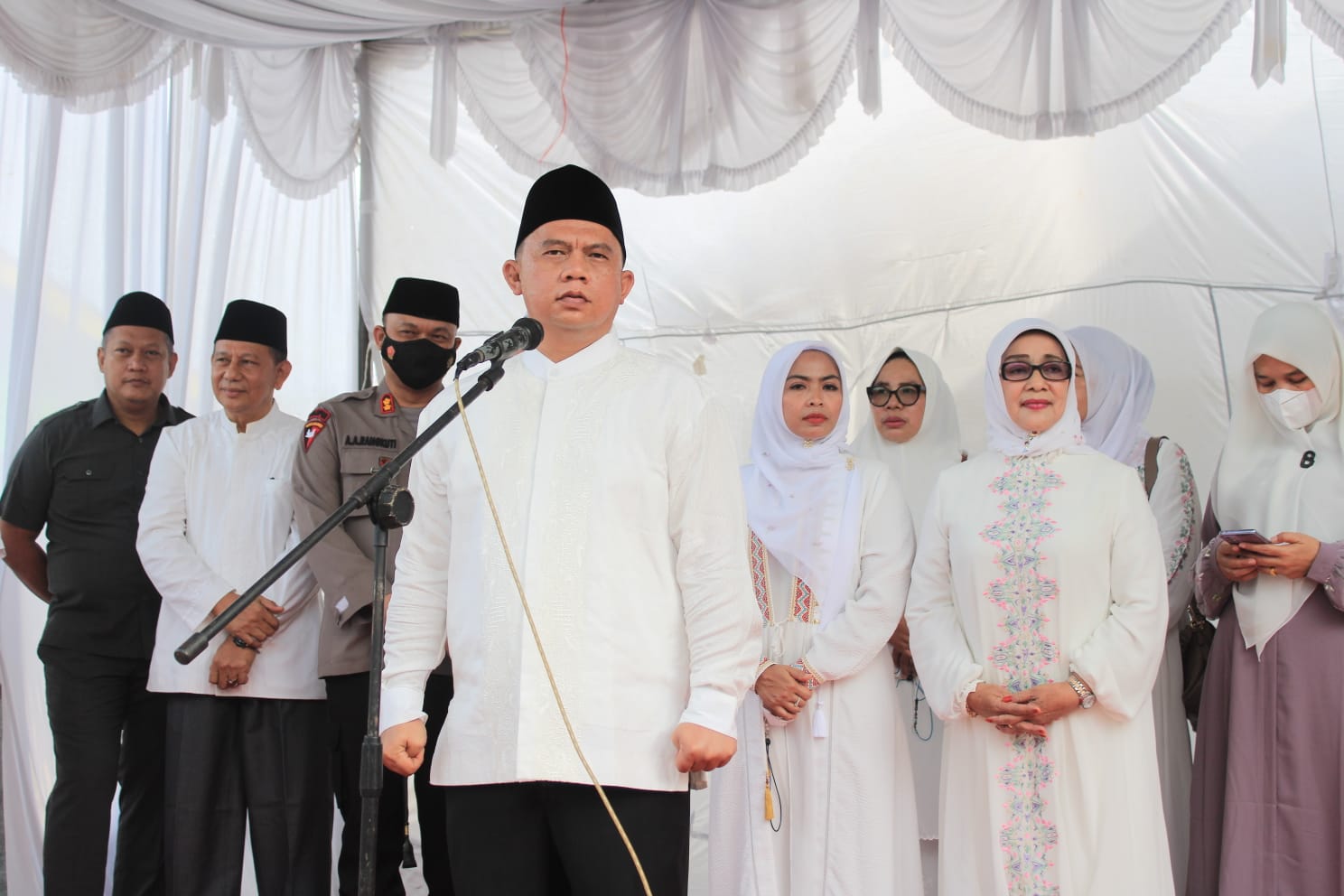 Bupati Lepas 216 Jamaah Haji Asal Labuhanbatu