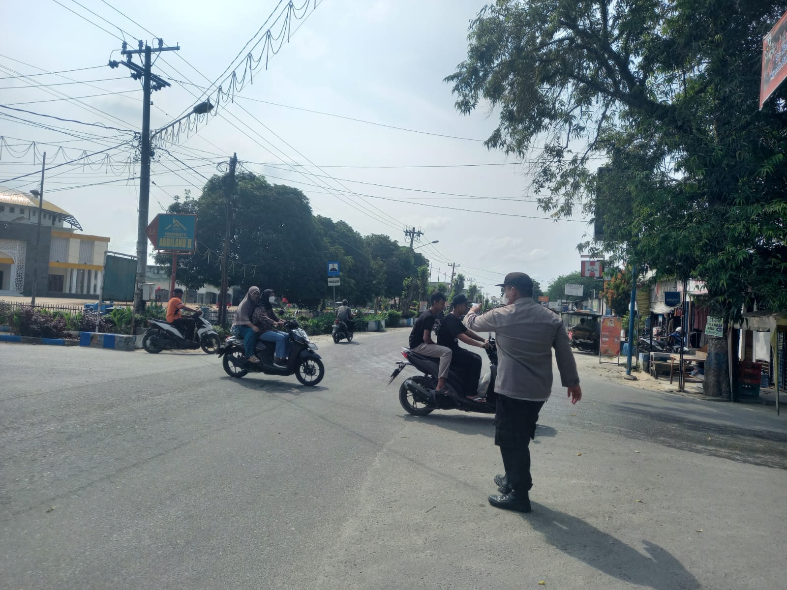 Polsek Galang Laksanakan Pengaturan Lalin