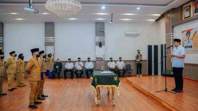 Pemko Lantik 15 Pejabat Administrasi Administrator & Pengawas