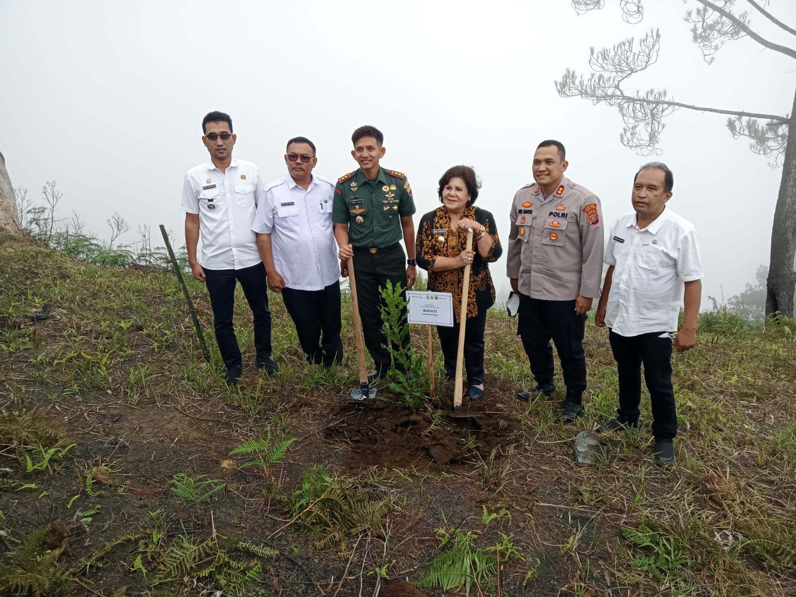 Forkopimda Karo Ikuti Rapat Koordinasi Penyelamatan Ekosistem Danau Toba