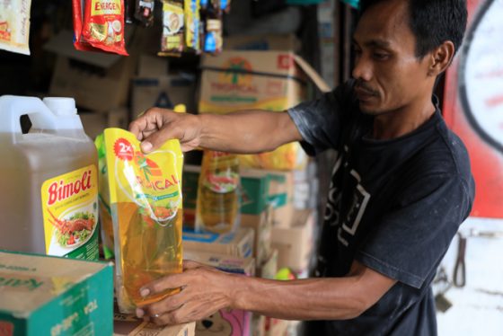 Bulog Pastikan Stok Minyak Goreng