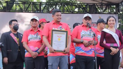 Diikuti 17. 235 Peserta Pemko Berhasil Pecahkan Rekor MURI Senam Kolobarasi Terbanyak