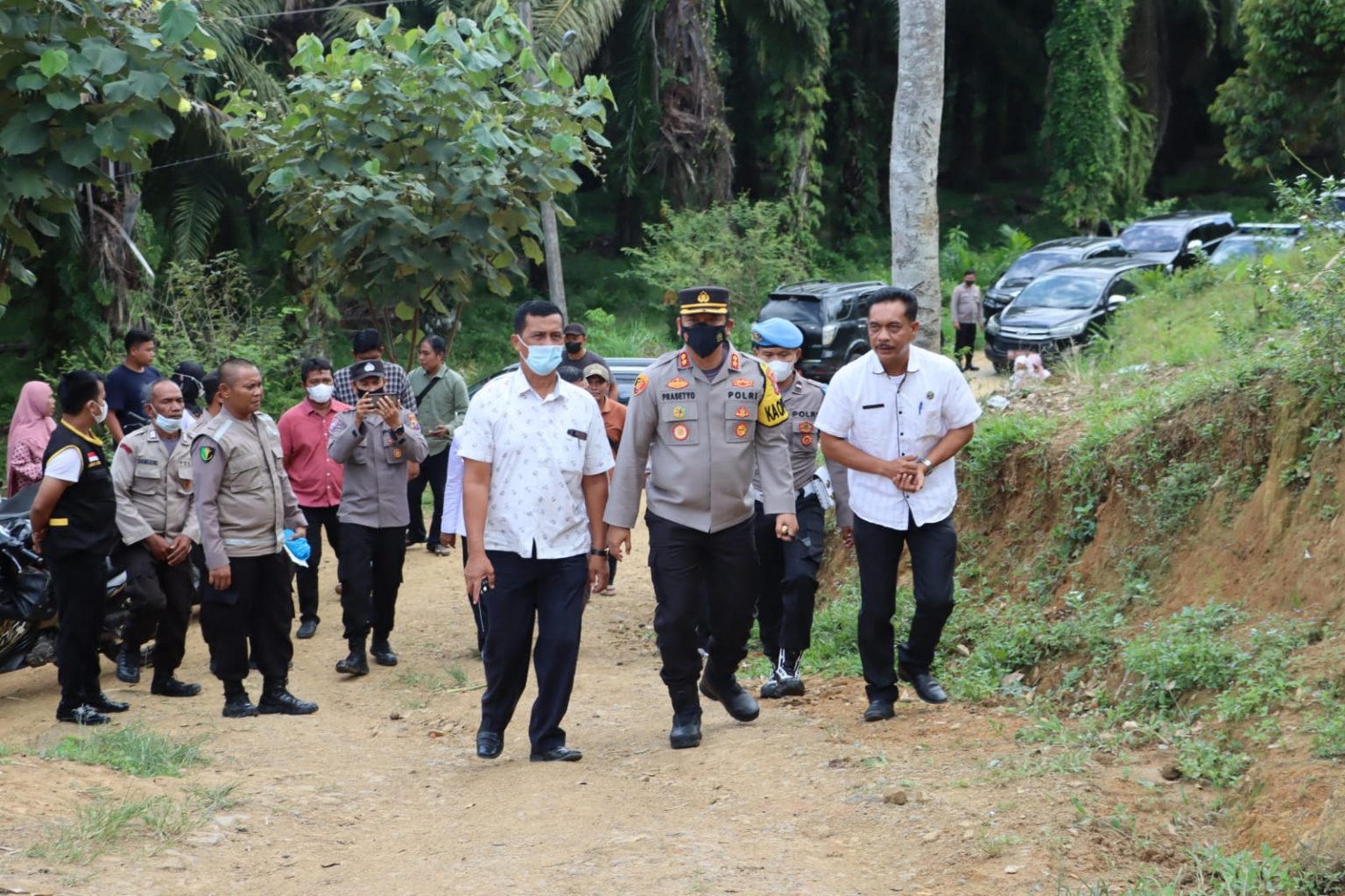 Tim pengecekan ke tempat peternakan Sapi di Desa Labuhan Rasoki Kecamatan Padangsidimpuan Tenggara Kota Padangsidimpuan.