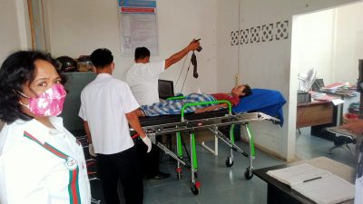 Perekaman e-KTP sakah seorang tunawisma yang telah sepuluh hari dirawat di RSU DRS HM Amri Tambunan Lubuk Pakam.