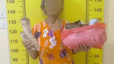 Simpan Ganja, Seorang Nenek Dijemput Polisi