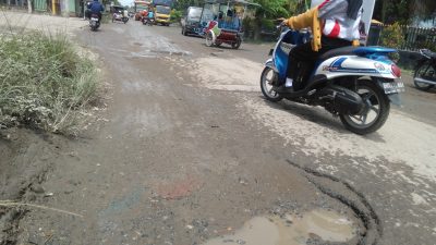 Jalan Penghubung Lubukpakam Galang Makin Rusak Parah