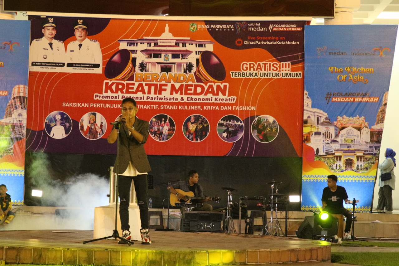 Musisi Jalanan Pukau Pengunjung Beranda Kreatif