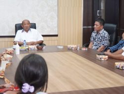 Masyarakat Desa Parit Bindu Undang Afandin di Pesta Tahunan Mburo Ate Tedeh