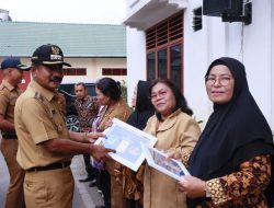 Apel Gabungan dan Pemberian Cendera Mata Bagi Anggota Korpri yang Purna Tugas