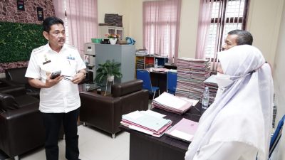 Hari Pertama Kerja Pasca Libur Lebaran 2023, Pj. Wali Kota Sidak Kantor Pelayanan Publik