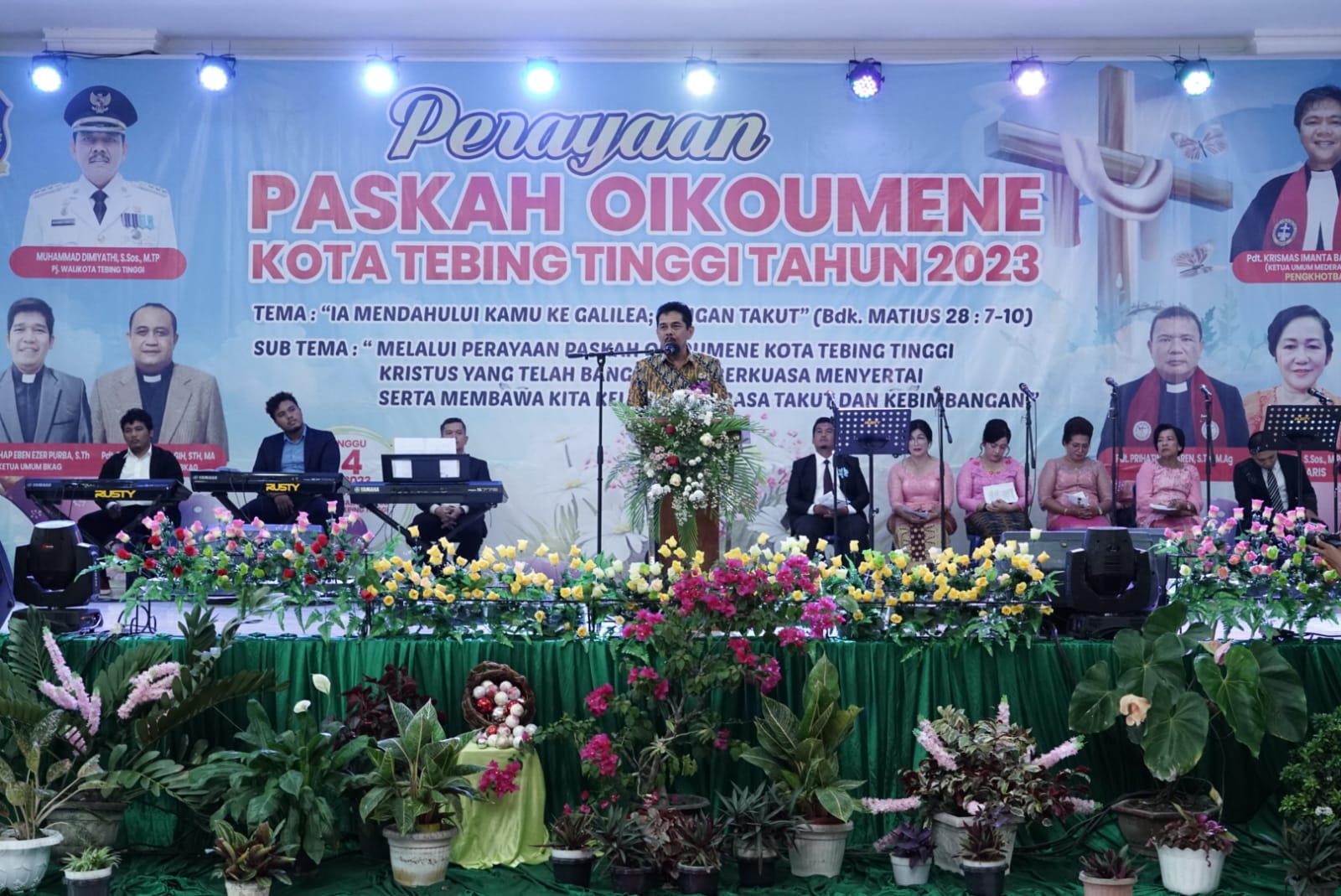 Hadiri Perayaan Paskah Oikumene Kota Tebing Tinggi, Pj Wali Kota Beri Pesan Jaga Persatuan