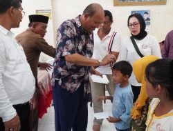 Syah Afandin Santuni Anak Yatim