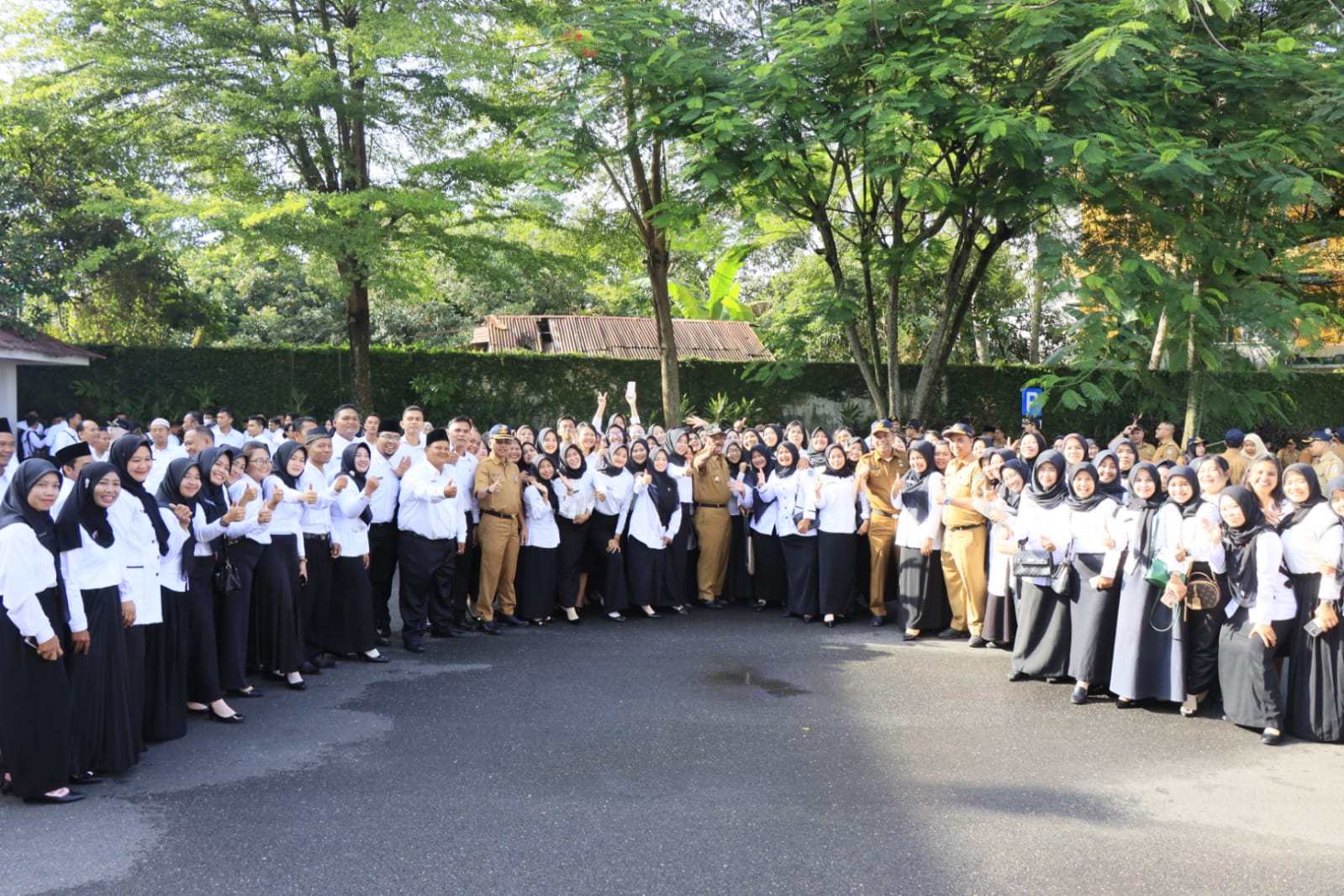 Wali Kota Binjai Berikan SK P3K Dalam Apel Gabungan
