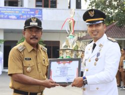 Wali Kota Binjai Serahkan Tali Asih Bagi Insan Olahraga Kota Binjai dan Pemenang Kecamatan Terbaik