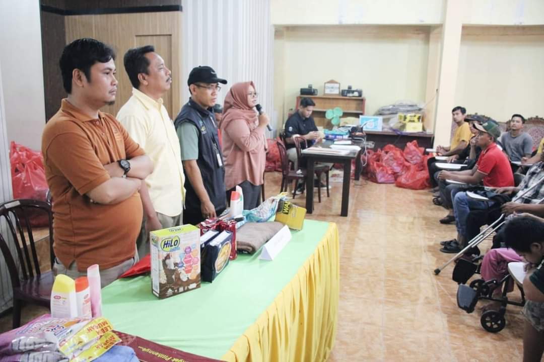 Dinas Sosial Binjai Serahkan Bantuan Kepada 171 Orang Disabilitas