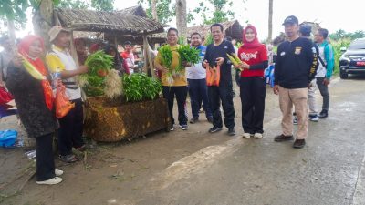 (Pj.) Wali Kota Tebing Tinggi Drs. Syarmadani, M.Si., Asisten Pemerintahan dan Kesejahteraan Rakyat Drs. Bambang Sudaryono, sejumlah Kepala OPD, antaranya Kadis Damkar dan Penyelamatan Abdul Halim Purba, S.STP., M.Si., Kadisporapar Syahdama Yanto, AP., Kepala BPKPD Sri Imbang Jaya Putra, AP., M.SP. dan Kepala Bappeda Erwin Suheri Damanik.