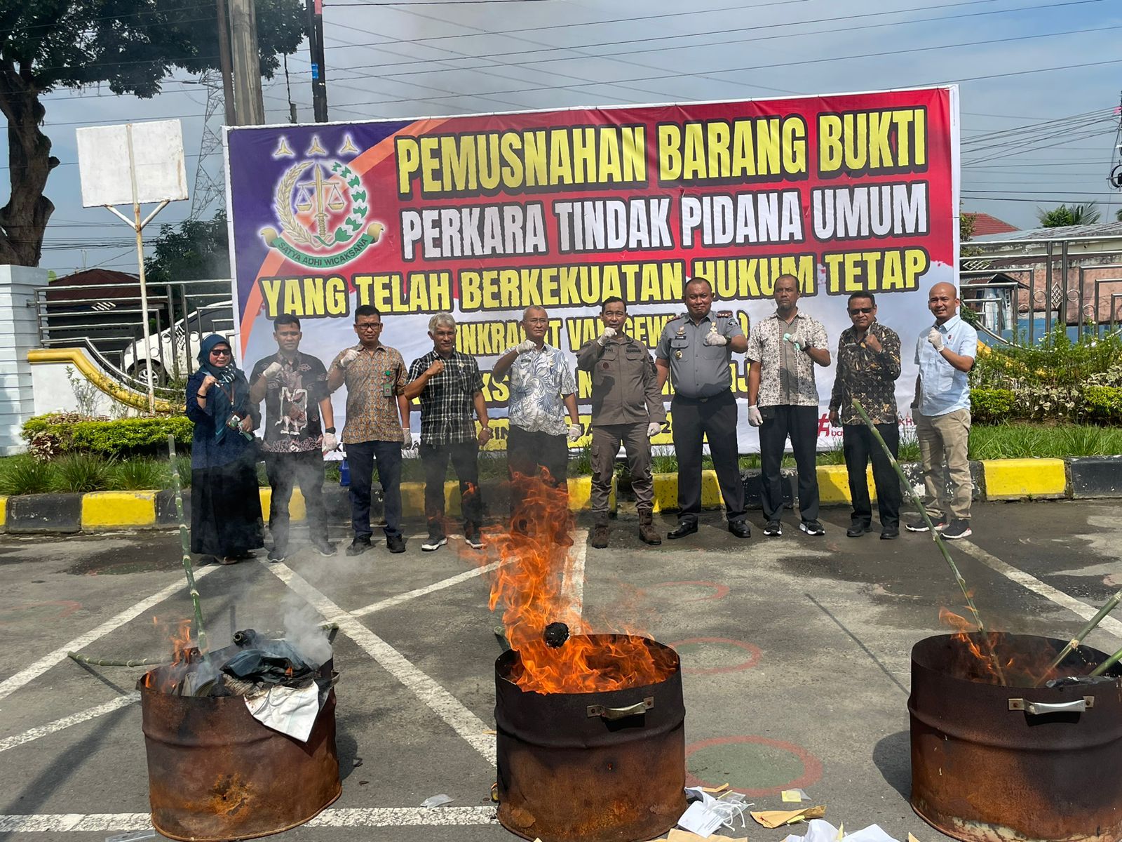 Pemko Binjai Ikuti Pemusnahan Barang Bukti Tindak Pidana Umum Bersama Kejari Binjai