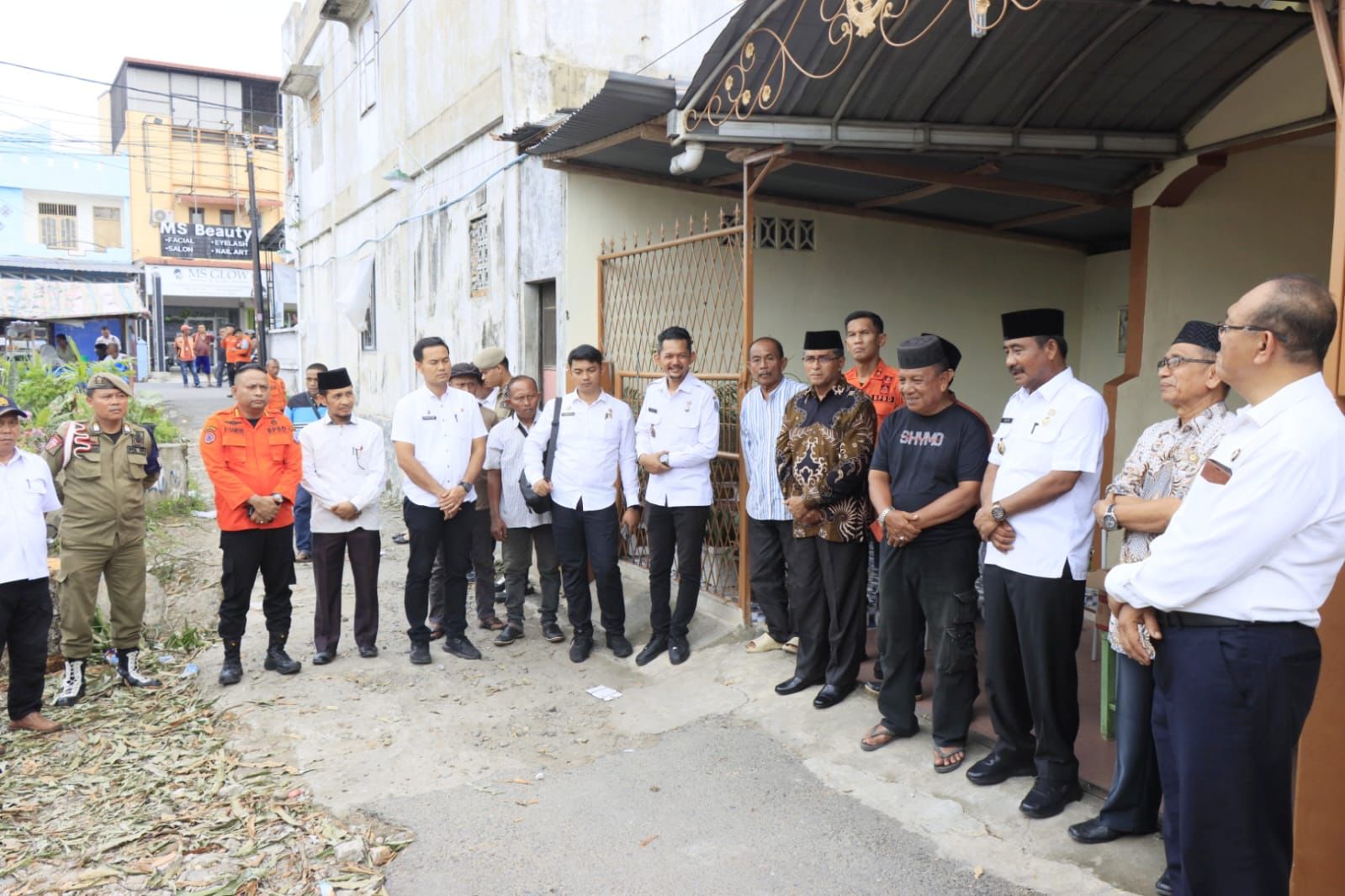 Wali Kota Binjai Bersama Baznas Berikan Bantuan Kepada Korban Kebakaran