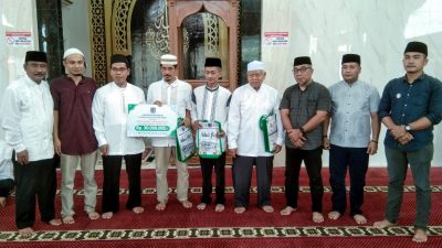 Jumatan Bersama Masyarakat Kelurahan Berngam, Wali Kota Binjai Berikan Bantuan Kepada Masjid Al-Jihad