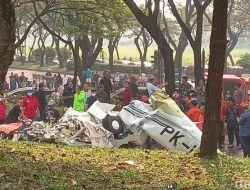 Pesawat Latih Jatuh, 3 Orang Tewas