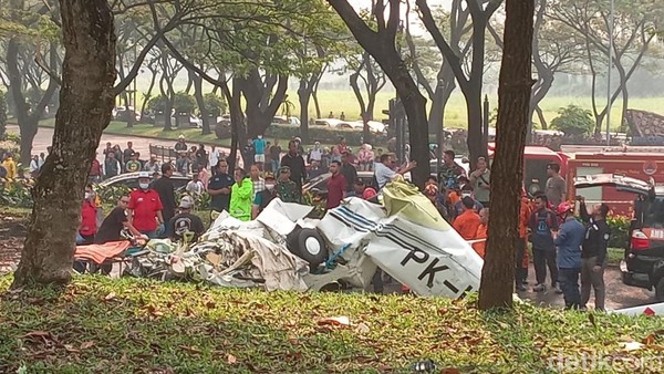 Pesawat Latih Jatuh, 3 Orang Tewas