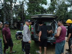 4 Pria Disambar Petir, 2 Orang Tewas