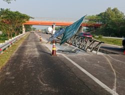 Bus Rombongan Rektor Unpam Kecelakaan di Tol Cipali, 1 Meninggal
