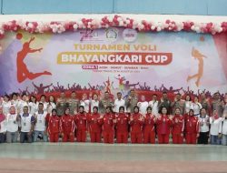Penjabat Wali Kota Tebing Tinggi Hadiri Penutupan Turnamen Bola Voli Bhayangkari Cup 2024 Zona 1
