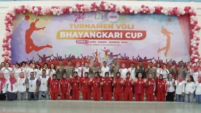 Penjabat Wali Kota Tebing Tinggi Hadiri Penutupan Turnamen Bola Voli Bhayangkari Cup 2024 Zona 1