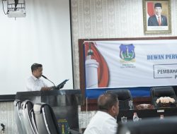 Penjabat Wali Kota Moetaqqien Hasrimi Sampaikan Nota Jawaban Atas Pandangan Umum Fraksi-fraksi DPRD Kota Tebing Tinggi