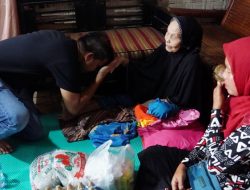 Kunjungi Warga Sakit Berkepanjangan, Pj Wali Kota Tebing Tinggi Serahkan Bantuan