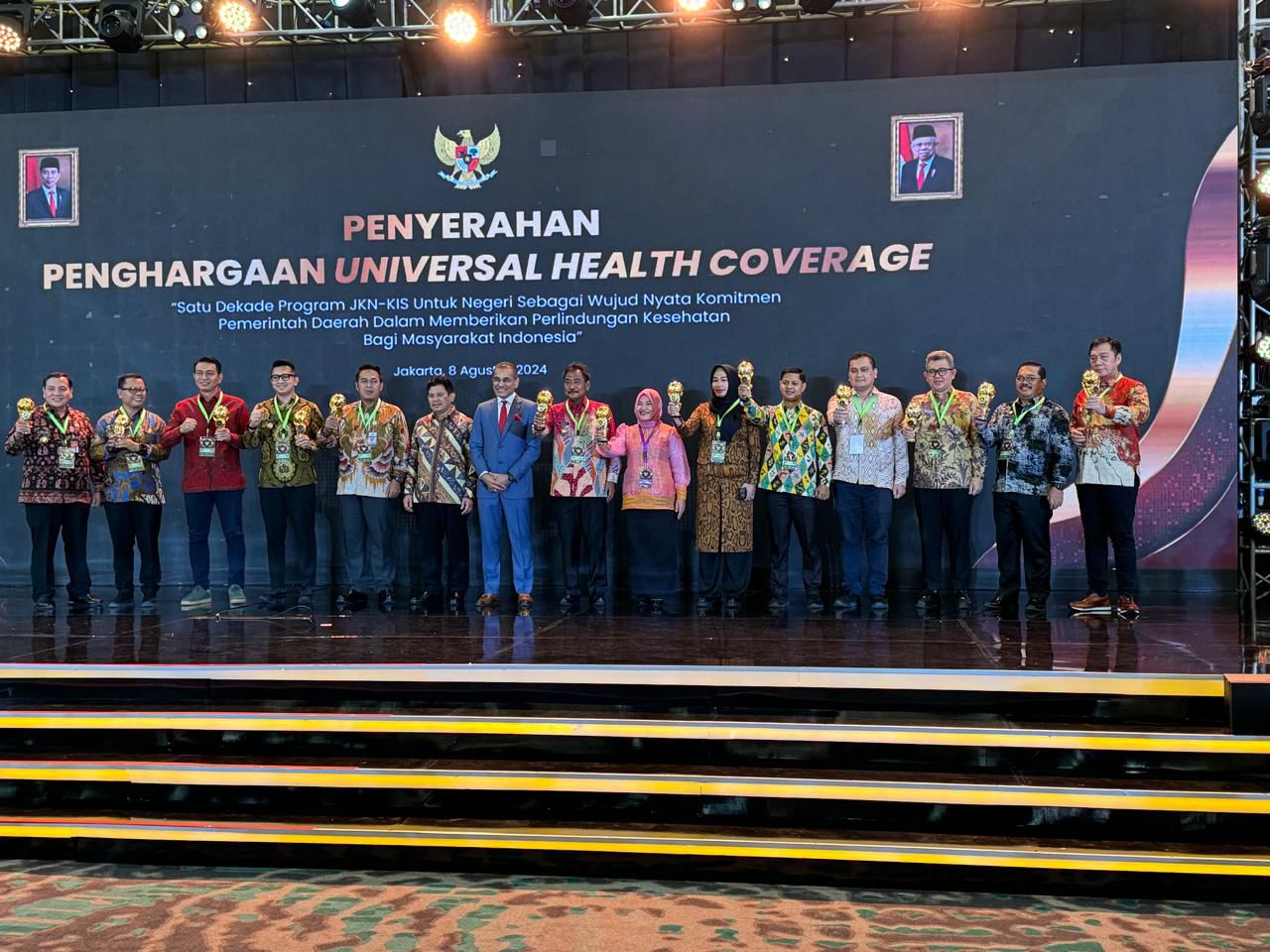 Komitmen Dukung Program Jaminan Kesehatan Nasional, Pemerintah Kota Binjai Terima Penghargaan UHC 2024