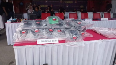 Polisi Gagalkan Pengiriman 31 Kg Sabu Tujuan Medan