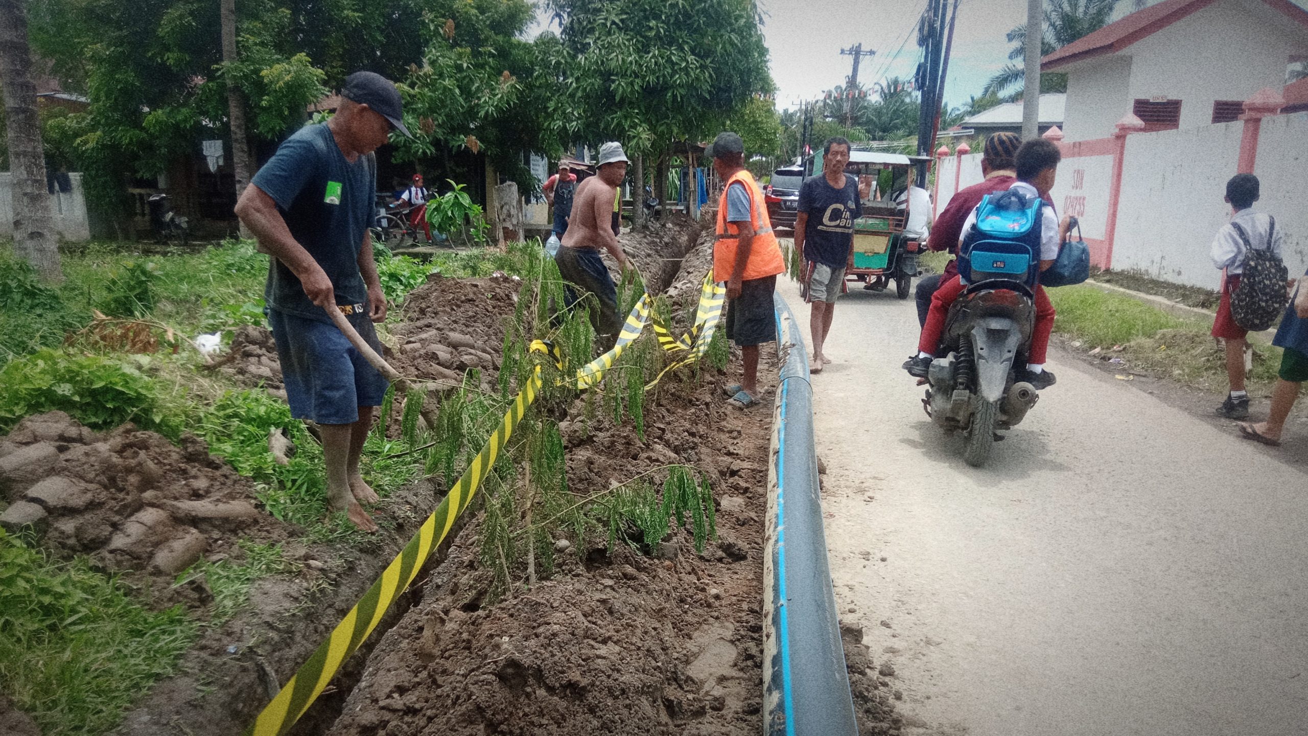 Proyek Perpipaan Rp8,1 Miliar di Binjai Jadi Sorotan: Pekerja Tanpa APD, Rambu Keselamatan Absen