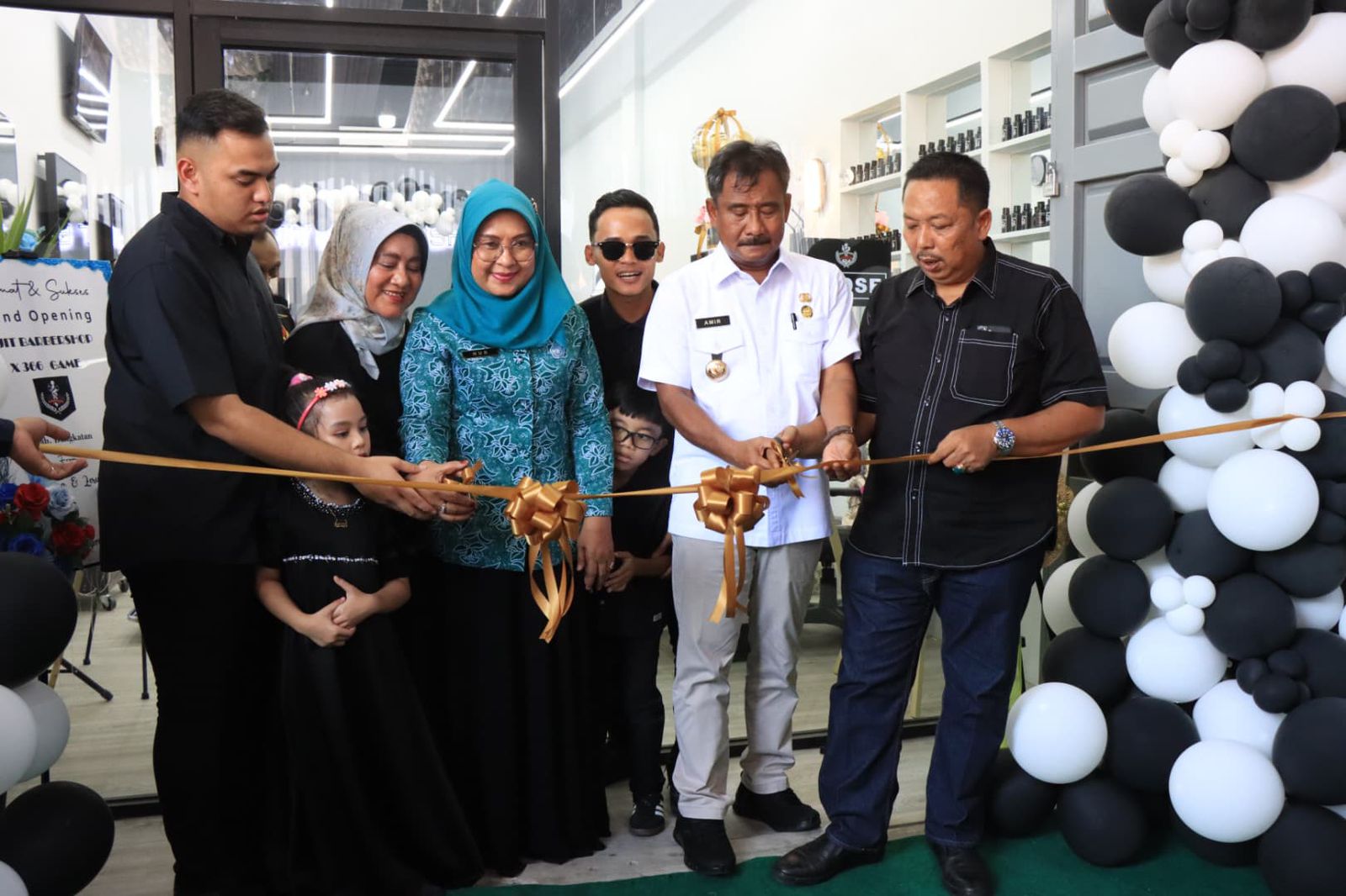 Wali Kota Binjai Resmikan Grand Opening Ajit Barber Shop X366 Games